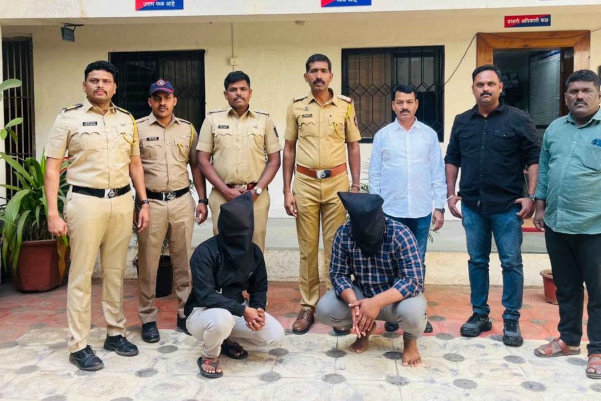 'गुगलवर माझं नाव शोध, मग कळेल', बारामतीत मटणाच्या दुकानात ऑफिसरची मग्रुरी