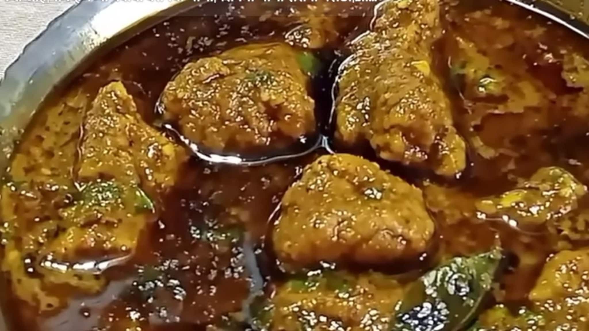 Besan Recipe Video : नॉनव्हेजच्या चवीची भाजी, यासमोर चिकन-मटणही फेल Besan Recipe Video : नॉनव्हेजच्या चवीची भाजी, यासमोर चिकन-मटणही फेल
