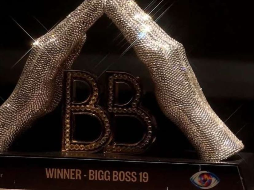  'बिग बॉस 19'च्या चमकत्या ट्रॉफीची पहिली झलक आता समोर आली आहे. या ही ट्रॉफी यंदाच्या सीझनची थीम 'घरवालों की सरकार'ला मॅच करणारी आहे.
