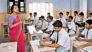 CBSE शाळेत प्रोफेसर व्हायचंय? अर्ज भरण्याची शेवटची तारीख जवळ; लगेच करा घाई CBSE शाळेत प्रोफेसर व्हायचंय? अर्ज भरण्याची शेवटची तारीख जवळ; लगेच करा घाई