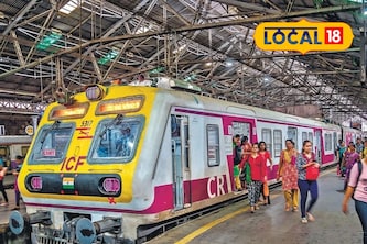 रेल्वे प्रवाशांनो लक्ष द्या! 'या' दिवशी लोकलच्या वेळापत्रकात होणार मोठा बदल