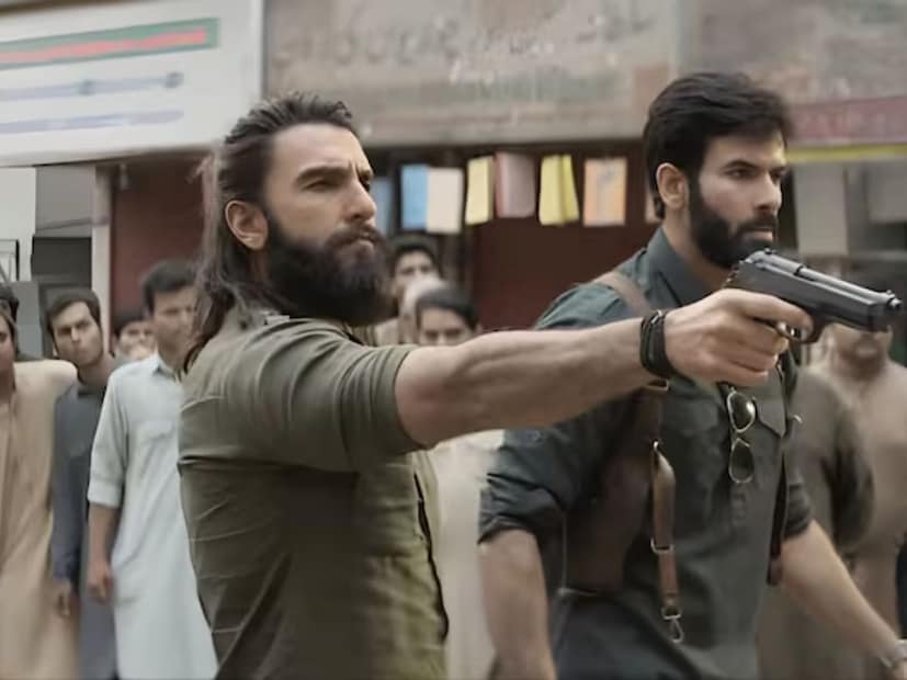  'धुरंधर' हा चित्रपट 5 डिसेंबर 2025 रोजी थिएटरमध्ये रिलीज झाला होता. ओपनिंग डेला या चित्रपटाने 28 कोटींची कमाई केली. दुसऱ्या दिवशी 32 कोटी, तिसऱ्या दिवशी 43 कोटी, चौथ्या दिवशी 23.25 कोटी, पाचव्या दिवशी 27 कोटी, सहाव्या दिवशी 27 कोटी आणि सातव्या दिवशी 27 कोटींची कमाई केली आहे. एकंदरीत रिलीजच्या सात दिवसांत या चित्रपटाने 207.25 कोटींचा गल्ला जमवला आहे.