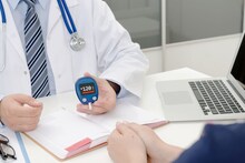 AIIMS च्या डॉक्टरांचा चमत्कार! एका दिवसात डायबेटिज गायब? 30 रुग्ण पूर्णपणे बरे झाल्याचा दावा