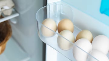 तुम्ही चुकीच्या पद्धतीने ठेवताय अंडी; शेफ रणवीर बरारने सांगितली योग्य पद्धत