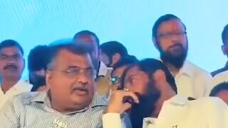 व्यासपीठावर केमिस्ट्री दिसली पण भाषणात सूर जुळेना, शिंदे-चव्हाण एकाच मंचावर, नेमकं घडलं काय?