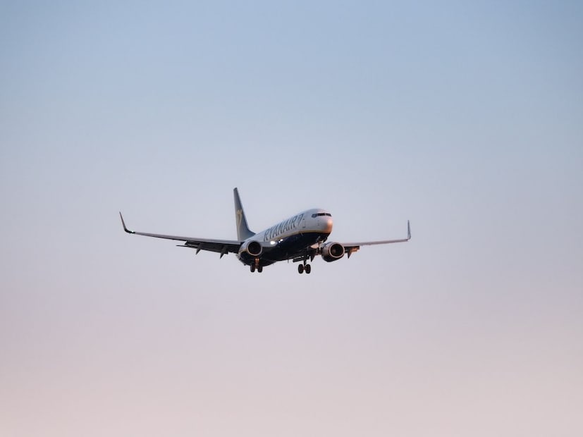 एअर इंडियासारख्या एअरलाइन्सवर राउंड ट्रिप म्हणजे जाऊन रिटर्न येणासाठी सवलतींमध्ये 23,800 किंवा त्याहून जास्त मिळू शकतात.