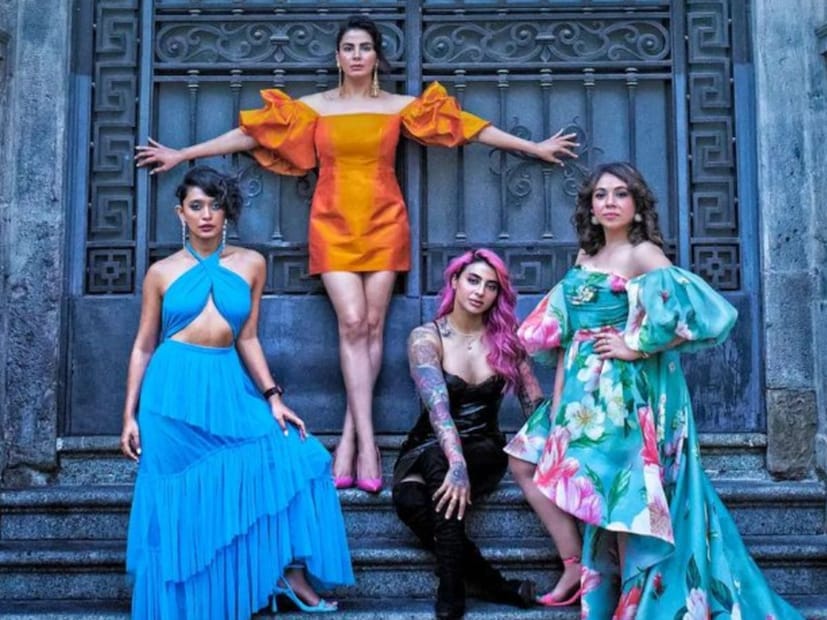 प्लॅटफॉर्मवर वेगवेगळ्या विषयांवर भाष्य करणाऱ्या, विविध धाटणीच्या सीरिज प्रदर्शित होत आहेत. वेबसीरिजचा एक सीझन संपल्यानंतर पुढचा सीझन कधी येणार याकडे प्रेक्षकांचं लक्ष लागलेलं असतं. आता ओटीटीवरील एका सुपरहिट सीरिजचा शेवटचा सीझन लवकरच प्रेक्षकांच्या भेटीला येणार आहे. या सीरिजची ओटीटी रिलीज आता समोर आली आहे. प्लॅटफॉर्मवर वेगवेगळ्या विषयांवर भाष्य करणाऱ्या, विविध धाटणीच्या सीरिज प्रदर्शित होत आहेत. वेबसीरिजचा एक सीझन संपल्यानंतर पुढचा सीझन कधी येणार याकडे प्रेक्षकांचं लक्ष लागलेलं असतं. आता ओटीटीवरील एका सुपरहिट सीरिजचा शेवटचा सीझन लवकरच प्रेक्षकांच्या भेटीला येणार आहे. या सीरिजची ओटीटी रिलीज आता समोर आली आहे.