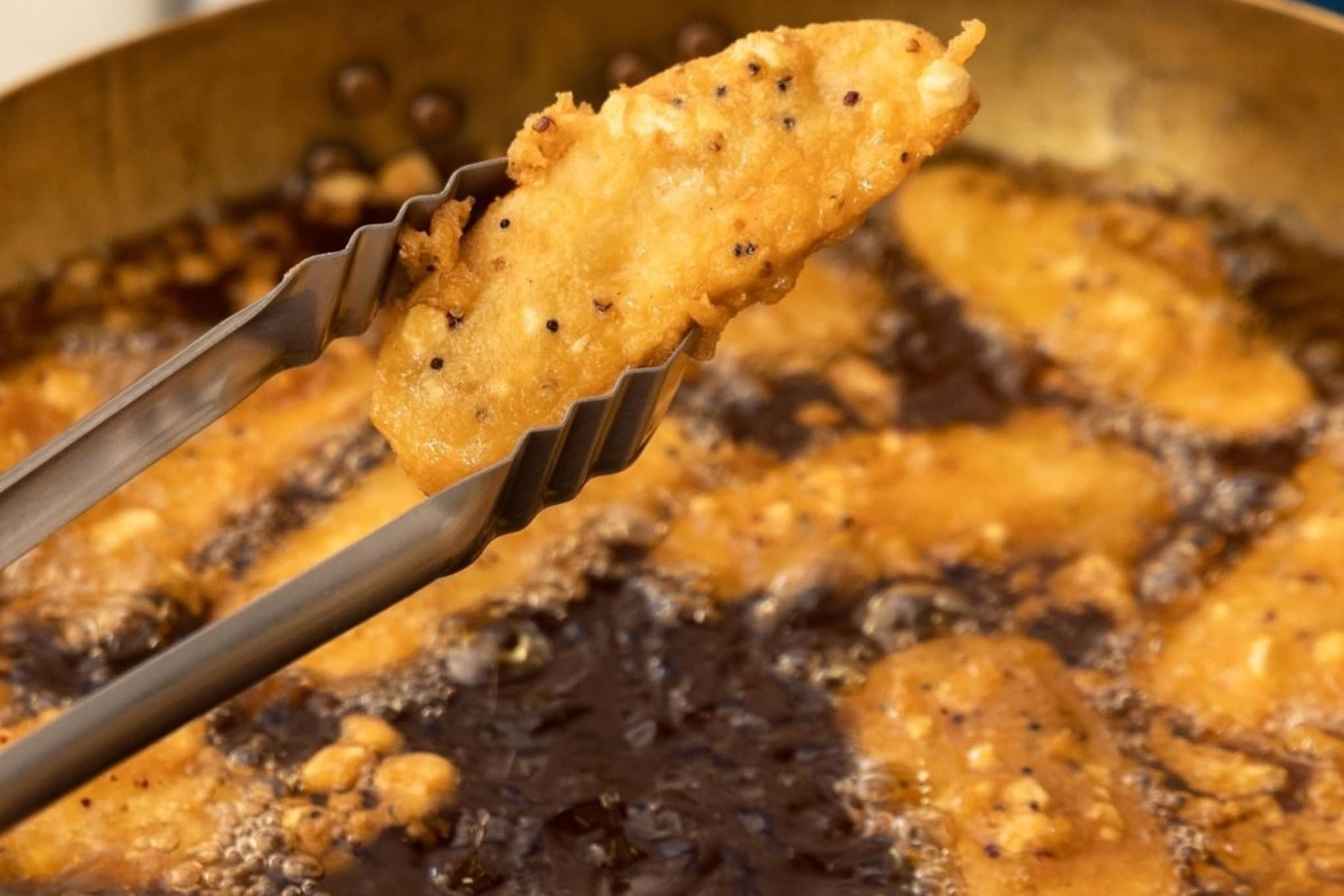 Chef Kitchen Tips : कमीत कमी तेलात भजी कशा तळायच्या? शेफ पंकजने सांगितली ट्रिक