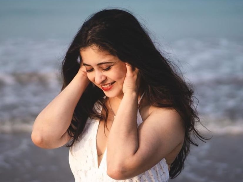  गायत्री दातारने सोशल मीडियावर फोटो शेअर करत साखरपुडा केला असल्याची माहिती चाहत्यांना दिली आहे. गायत्रीची ही गुडन्यूज ऐकूण चाहत्यांचा आनंद गगनात मावेनासा झाला आहे.