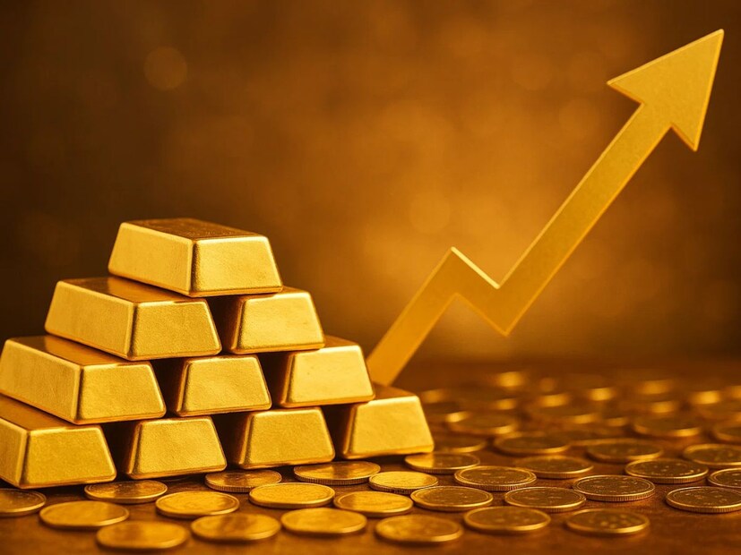 भारतात सोनं हे फक्त गुंतवणुकीचं साधन नाही; तर ती परंपरा, संस्कृती आणि घराघरातील भावनिक नात्याचा भाग आहे. लग्न असो, तीज-तृण, सण-उत्सव किंवा मुलांच्या भविष्यासाठी बचत म्हणून सोनं हे कायम महत्त्वाचं घटक राहिलेलं आहे. म्हणूनच सोन्याच्या किमतींतील चढ-उतार थेट सर्वसामान्यांच्या खर्चावर परिणाम करतात.