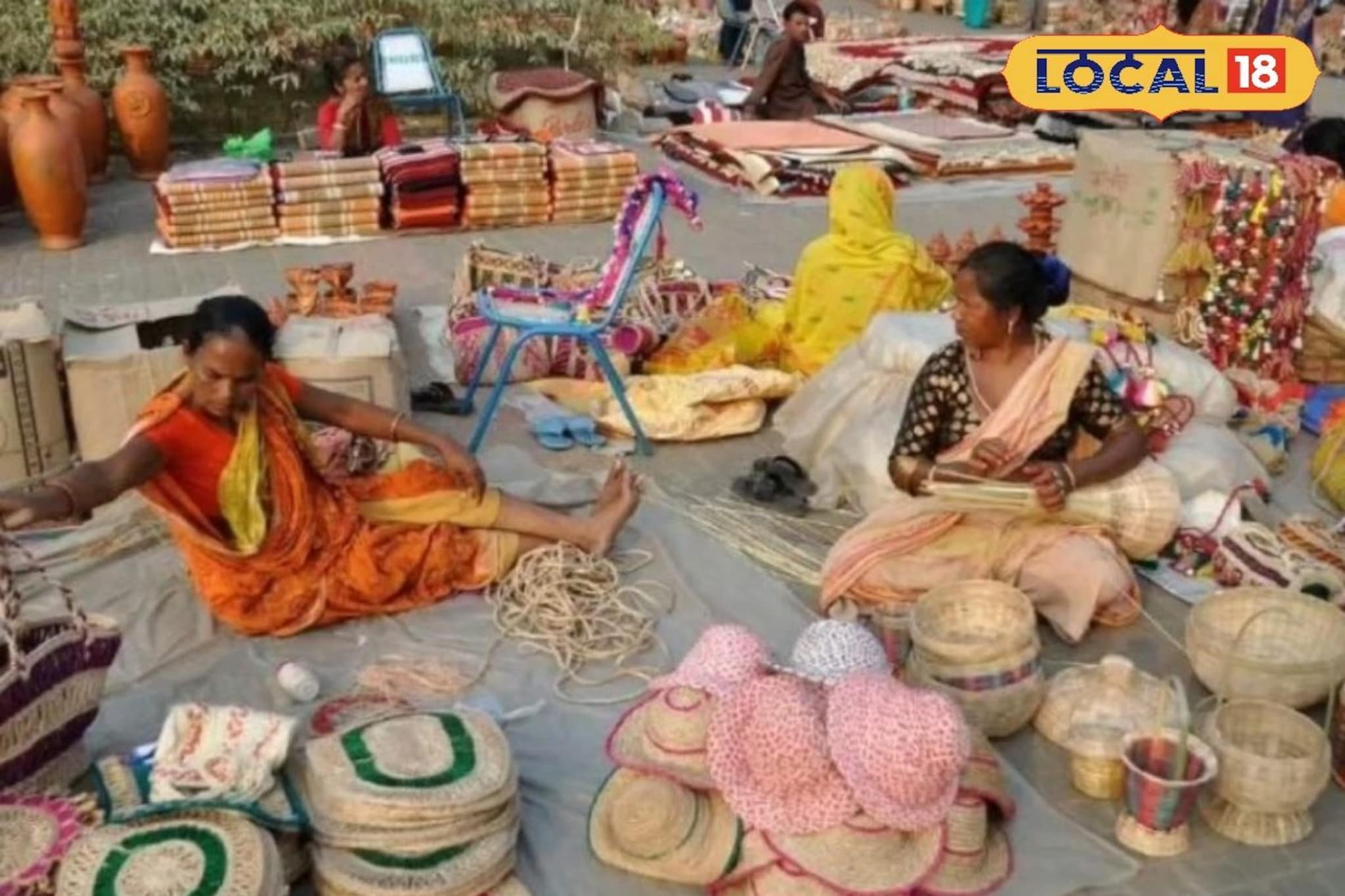 15 लाखांपर्यत मिळणार बिनव्याजी कर्ज, महायुती सरकारची 'आई योजना', कसा करायचा अर्ज