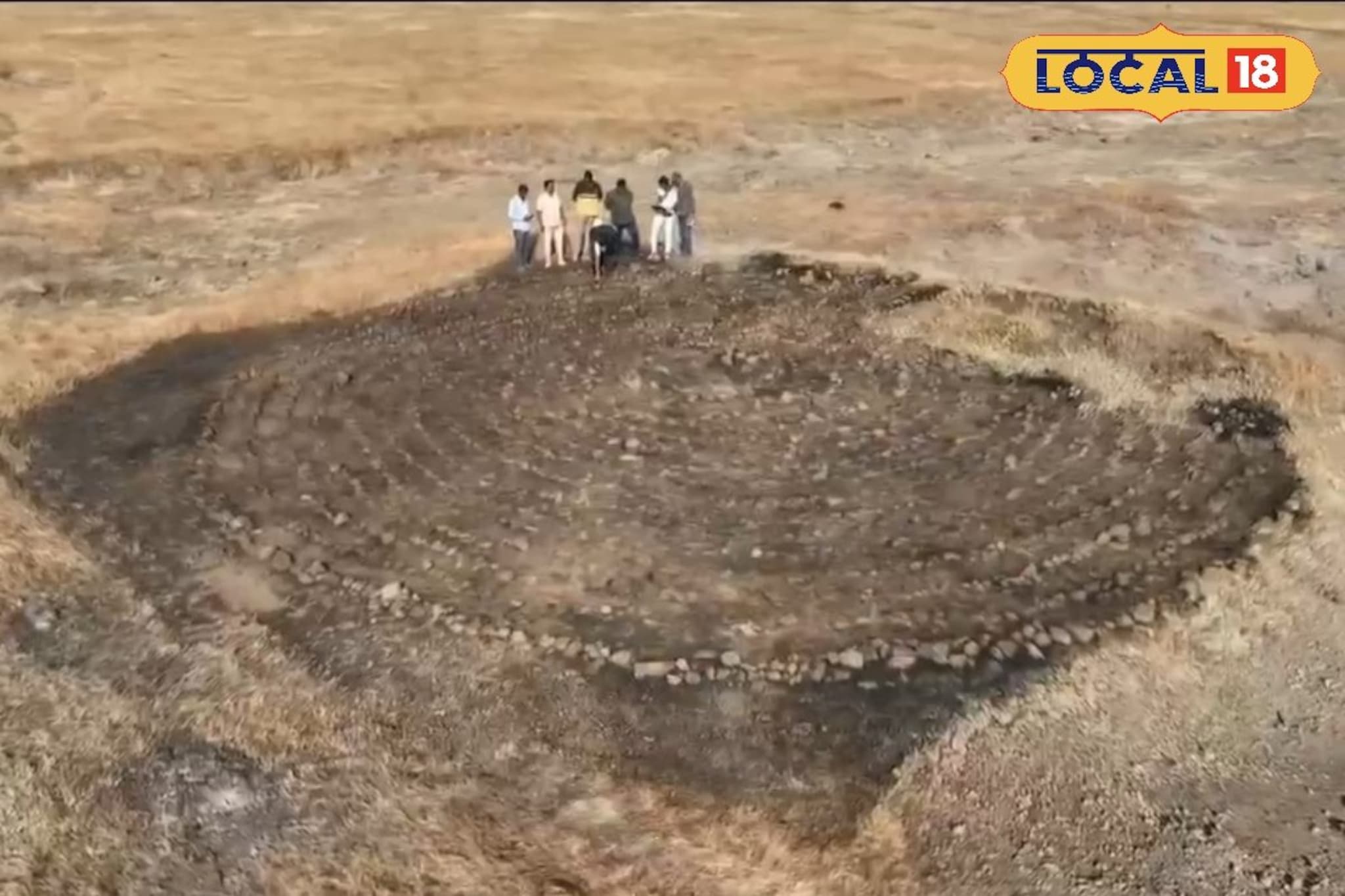 2 हजार वर्ष जुनं, आजपर्यंत कुणीच पाहिलं नाही! जे सापडलं ते पाहून जग अवाक् 2 हजार वर्ष जुनं, आजपर्यंत कुणीच पाहिलं नाही! जे सापडलं ते पाहून जग अवाक्