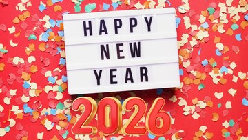 हॅप्पी न्यू इयर; Whatsapp Dp, Status, Instagram वर ठेवण्यासाठी खास फोटो