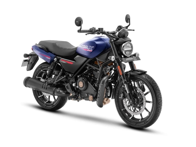 Harley X440 T ही टेकनॉलाजीच्या बाबतीत Classic 350 पेक्षा खूप पुढे आहे. यामध्ये २ रायडिंग मोड, ट्रॅक्शन कंट्रोल आणि स्विचेबल ABS सारखे फिचर्स दिले आहेत. तर Classic 350 मध्येही चांगले फिचर्स आहे.