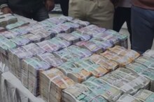 Hingoli News: हिंगोलीत रात्रीच्या पोलीस नाकाबंदीत पैशांचं घबाड सापडलं, गाडीचा दरवाजा उघडताच सगळेच चक्रावले