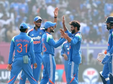 आफ्रिकेविरूद्ध वनडे मालिका जिंकली, आता पुढे काय? विराट-रोहित पुन्हा कधी मैदानात आफ्रिकेविरूद्ध वनडे मालिका जिंकली, आता पुढे काय? विराट-रोहित पुन्हा कधी मैदानात