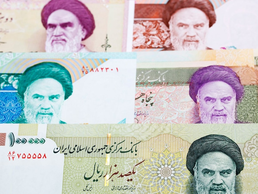 दुसऱ्या शब्दांत सांगायचे झाल्यास, जर एखादा भारतीय 10,000  रुपये घेऊन इराणला गेला, तर तो तेथे राजाप्रमाणे सुखसोयींनी जगू शकतो आणि संपूर्ण देशात आरामात आणि चिंतामुक्त प्रवास करू शकतो.