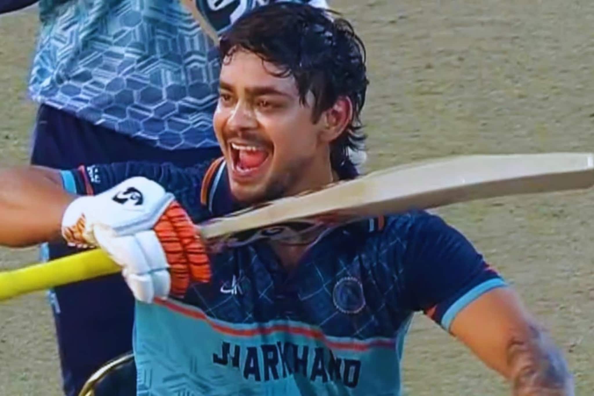 Ishan Kishan : 'मला खूप वाईट वाटलं...', 2 वर्षानंतर अखेर मनातलं ओठांवर Ishan Kishan : 'मला खूप वाईट वाटलं...', 2 वर्षानंतर अखेर मनातलं ओठांवर