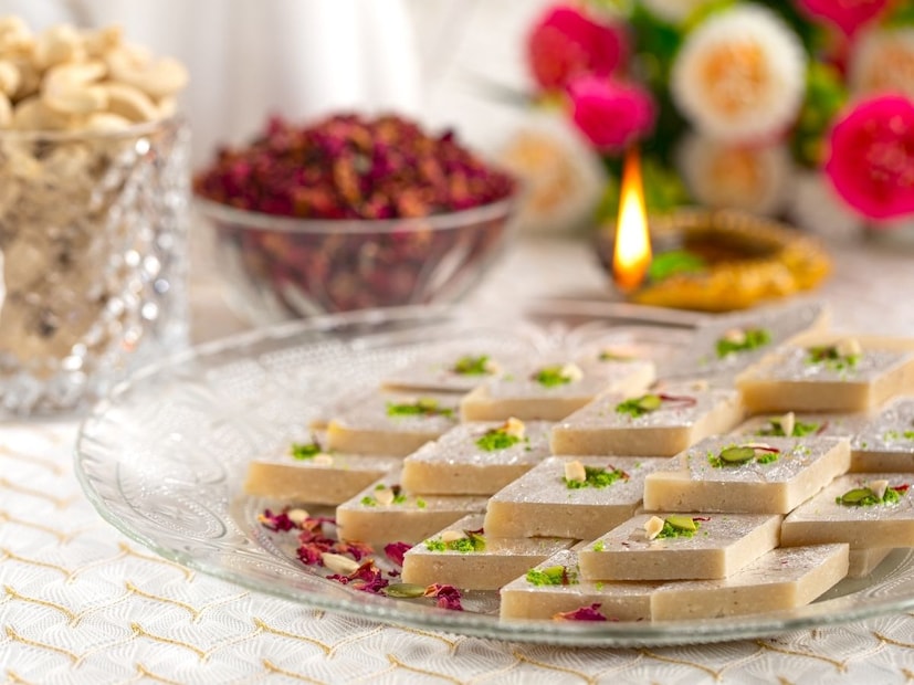 सूचना : हा लेख फक्त माहितीसाठी देण्यात आला आहे. या लेखात करण्यात आलेल्या दाव्याचं समर्थन न्यूज18मराठी करत नाही किंवा त्याला प्रोत्साहन देण्याचा उद्देश नाही.