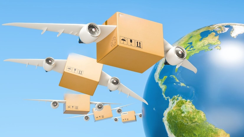 रेस्टॉरंटने कढी पॅक केली आणि आधी हेलिकॉप्टरने जवळच्या विमानतळावर पाठवली. जिथं ते पुढील ट्रान्सअटलांटिक फ्लाइटवर लोड केलं गेलं. वेळ इतकी अचूक होती की त्याच दिवशीच ताजी कढी न्यूयॉर्कमध्ये पोहोचली.