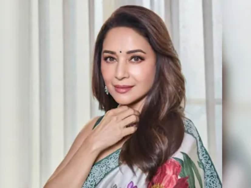 अलीकडेच माधुरीची आगामी वेब सीरिज 'मिसेस देशपांडे'च्या  ट्रेलर रिलीज झाला आहे. या सीरिजमध्ये माधुरीचा आतापर्यंत कधीही न पाहिलेला अवतार समोर आला आहे. या सीरिजमध्ये माधुरी एका सीरियल किलरच्या भूमिकेत दिसत आहे.