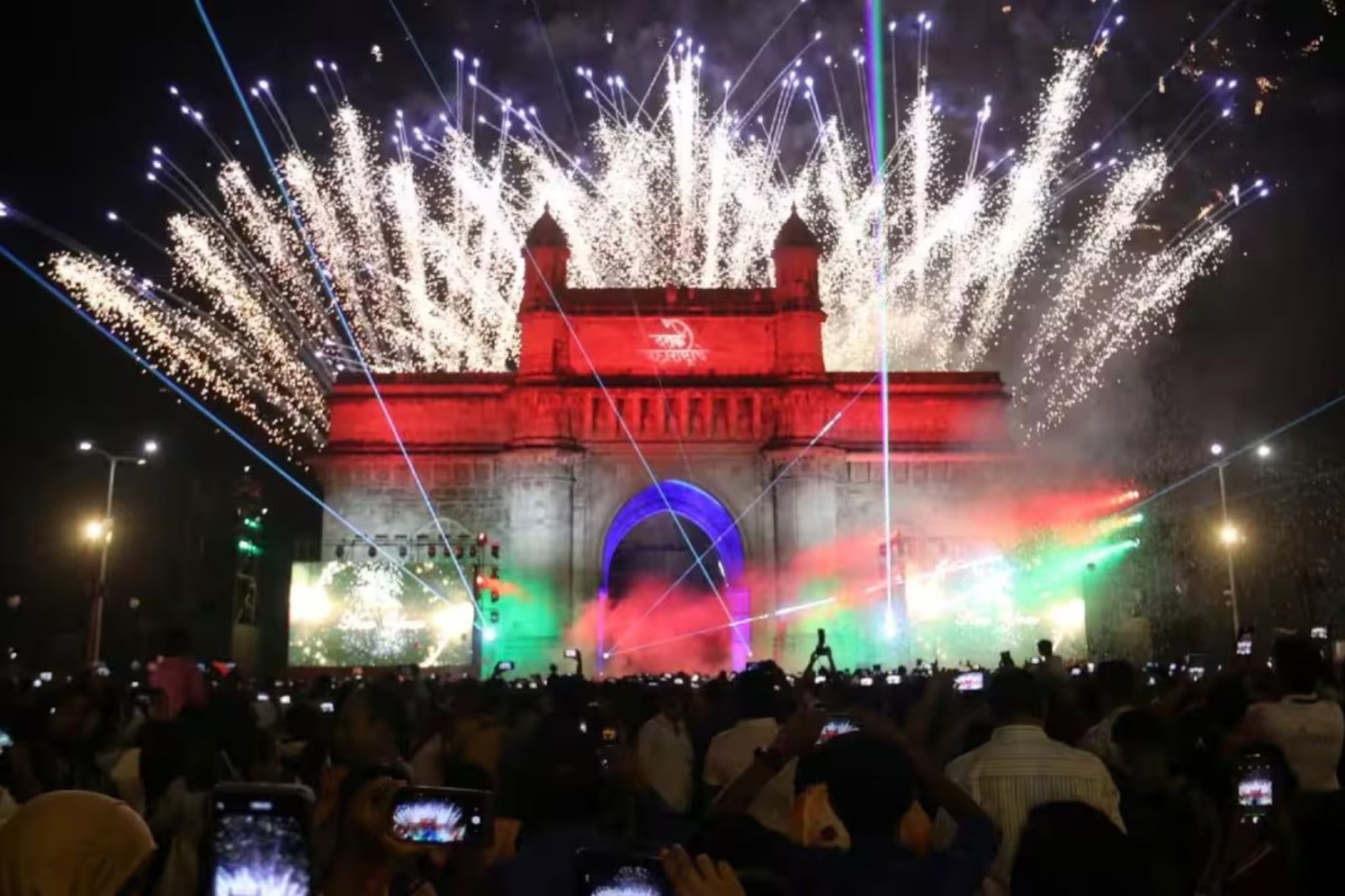 तळीरामांसाठी गुडन्यूज, महाराष्ट्रात दारू स्वस्त होणार? थर्टीफस्टसाठी वेळेतही बदल