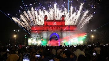 थर्टीफर्स्टसाठी मुंबईतील 'हे' टॉप 5 ठिकाणं, तुम्हाला माहितीये का? वाचा यादी थर्टीफर्स्टसाठी मुंबईतील 'हे' टॉप 5 ठिकाणं, तुम्हाला माहितीये का? वाचा यादी