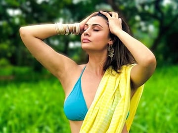 त्याने मला KISS करण्यासाठी..! कोणी केलं स्टार क्रिकेटरच्या बहिणीला टार्गेट त्याने मला KISS करण्यासाठी..! कोणी केलं स्टार क्रिकेटरच्या बहिणीला टार्गेट