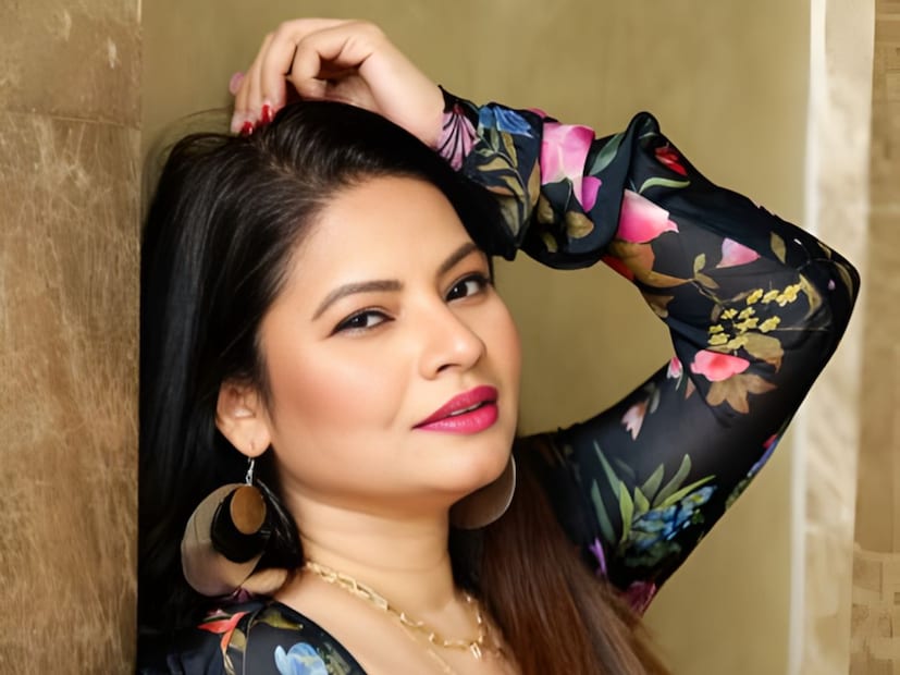  'बिग बॉस मराठी'च्या पहिल्या दिवसापासून ते शेवटच्या दिवसापर्यंत मेघा धाडे चर्चेत राहिली. विशेष म्हणजे मेघा धाडेच या पहिल्या-वहिल्या 'बिग बॉस मराठी'च्या पहिल्या पर्वाची विजेती ठरली होती.