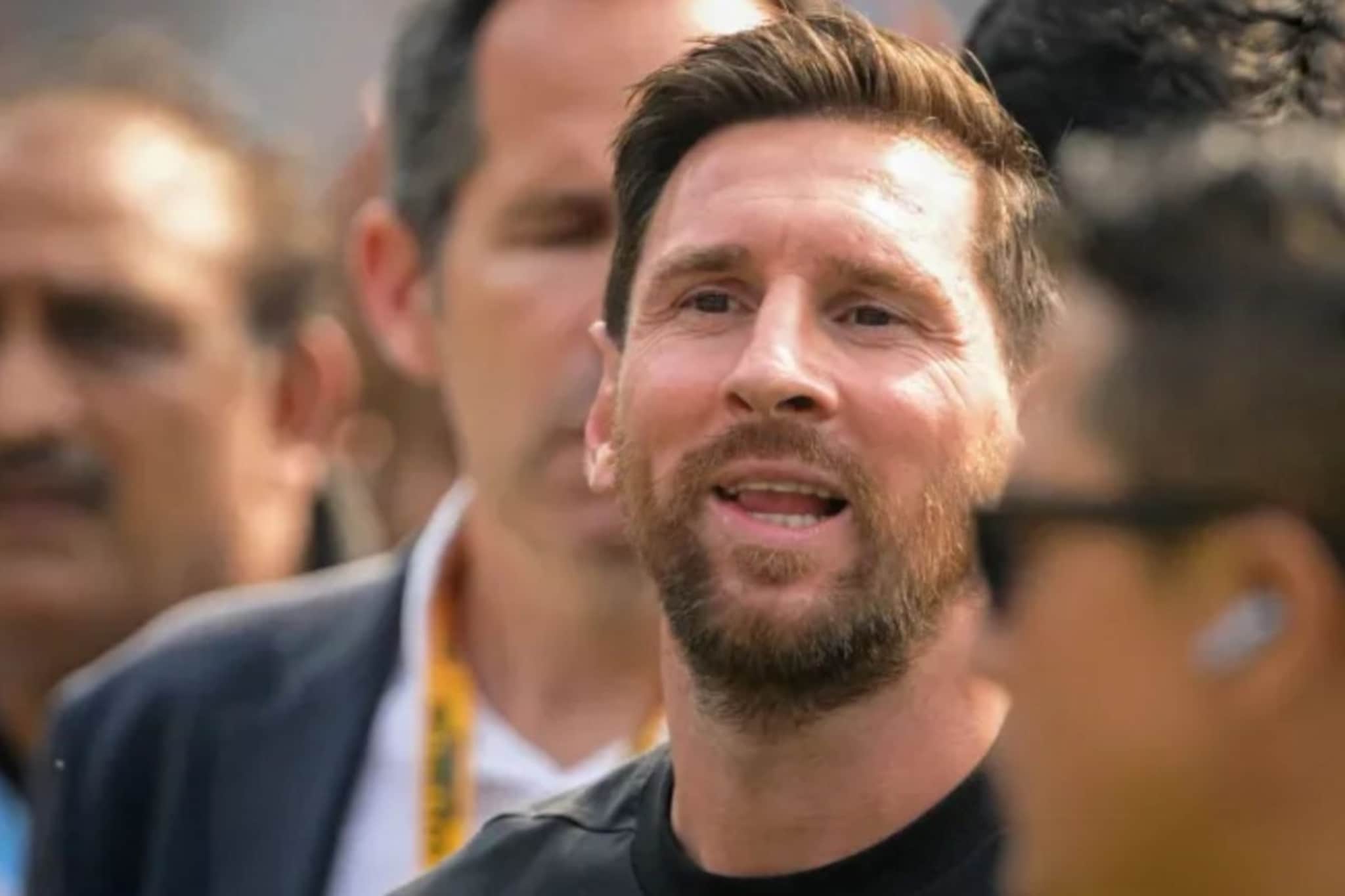 मेस्सी भारतात अन् तिकडे अर्जेंटिनाच्या शेजारी झाली मोठी राजकीय उलथापालथ मेस्सी भारतात अन् तिकडे अर्जेंटिनाच्या शेजारी झाली मोठी राजकीय उलथापालथ