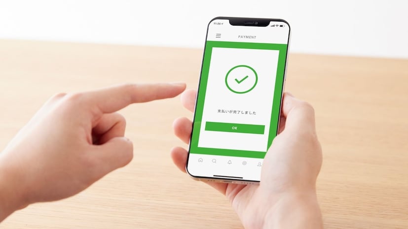 अँड्रॉईड मोबाईलमध्ये खास सुविधा असते, ती म्हणजे SMS Retriever API, SMS User Consent API. यात अ&#x200d;ॅप तुमचे पूर्ण SMS वाचत नाही. फक्त OTP असलेला संदेश ओळखतो आणि OTP थेट अ&#x200d;ॅपमध्ये भरतो. यासाठी SMS वाचण्याची परवानगी देण्याचीही गरज नसते. म्हणूनच Android वर OTP auto-fill खूप सहजपणे काम करतं.