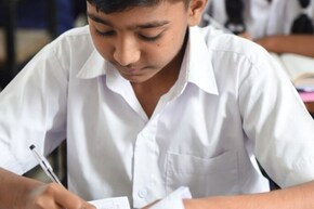 पेपर संपला आणि सोबत आयुष्यही! सहावीच्या मुलाचा हार्ट अटॅकमुळे वर्गातच मृत्यू