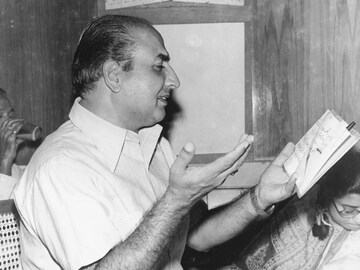 2 लग्नं, 7 मुलं, अंत्ययात्रेत 10 लाख लोकांची गर्दी, मोहम्मद रफी यांचं आयुष्य