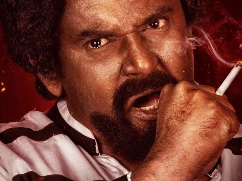  'द डेविल' ही फिल्म 11 डिसेंबर 2025 रोजी थिएटरमध्ये रिलीज झाली आहे. अॅक्शन, ड्रामा आणि थ्रिलर असणारा हा चित्रपट फक्त कन्नड भाषेत रिलीज करण्यात आला आहे. पण तरीही संपूर्ण भारतात या चित्रपटाची चांगलीच क्रेझ पाहायला मिळत आहे.