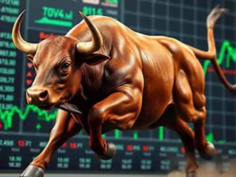 शेअर प्राइस हिस्ट्रीफोर्स मोटर्सच्या शेअर्सने मागील पाच वर्षांपैकी चार वर्षांत सकारात्मक परतावा नोंदवला आहे. 2025 मध्ये तर हा शेअर आधीच 181% वर गेला असून, पहिल्यांदाच 21,999 च्या पातळीवर पोहोचत नवा विक्रम केला आहे. बाजारातील चढउतारांमध्येही या शेअरने केलेल्या कामगिरीमुळे तो निफ्टी 500 मधील उत्कृष्ट परफॉर्मर्सपैकी एक बनला आहे.
