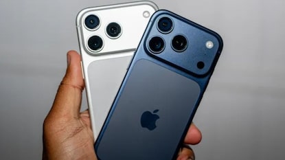 Mumbai Scam: 150 आयफोन, ॲानलाईन डिलिव्हरी, मुंबई नवा स्कॅम उघड Mumbai Scam: 150 आयफोन, ॲानलाईन डिलिव्हरी, मुंबई नवा स्कॅम उघड