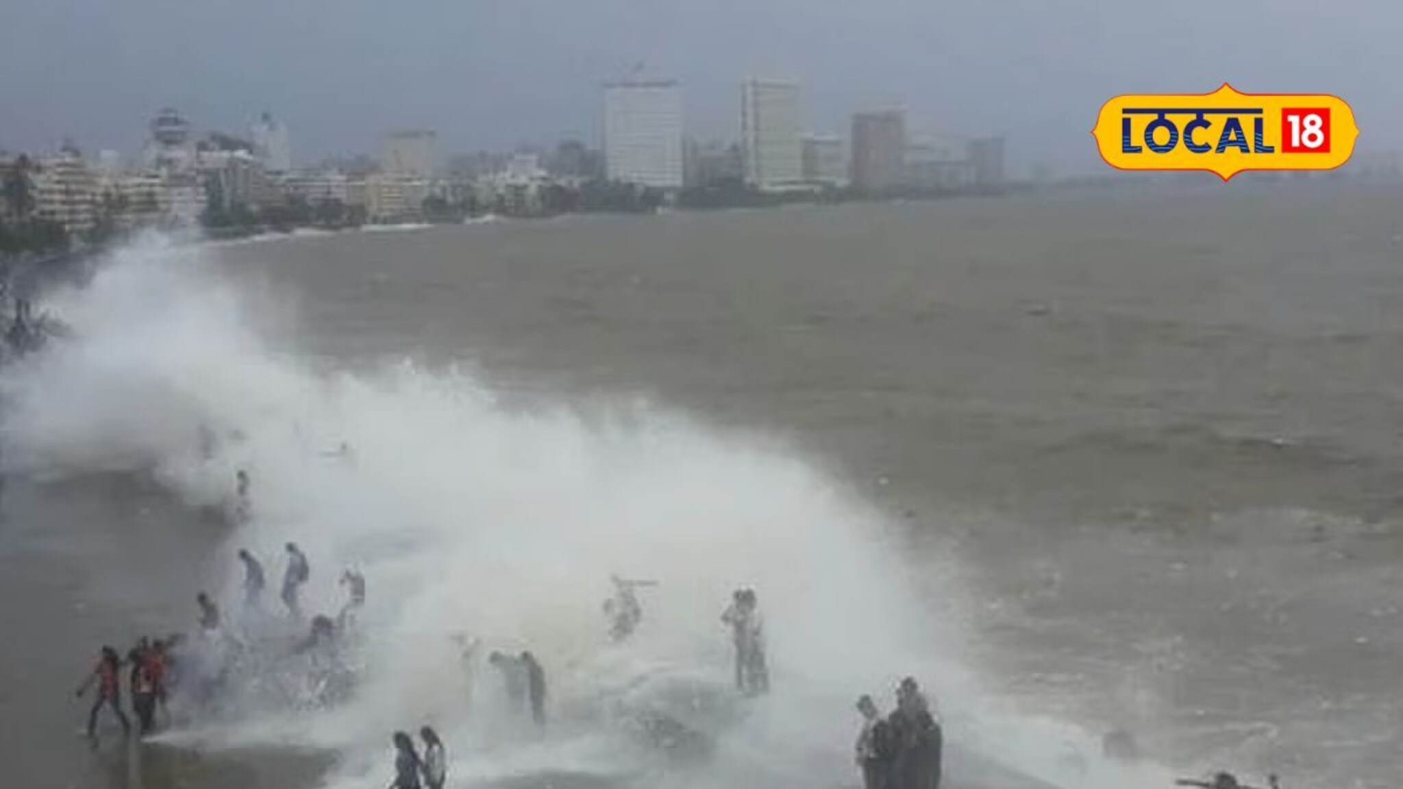 समुद्रात जाऊ नका! मुंबईला येणाऱ्या आंबेडकरी अनुयायांना BMC कडून अलर्ट