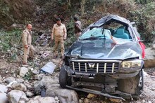 Mahindra Scorpio N 200 फूट खोल दरीत कोसळली, 3 जणांचा जागेवरच मृत्यू, घटनास्थळाचा PHOTO