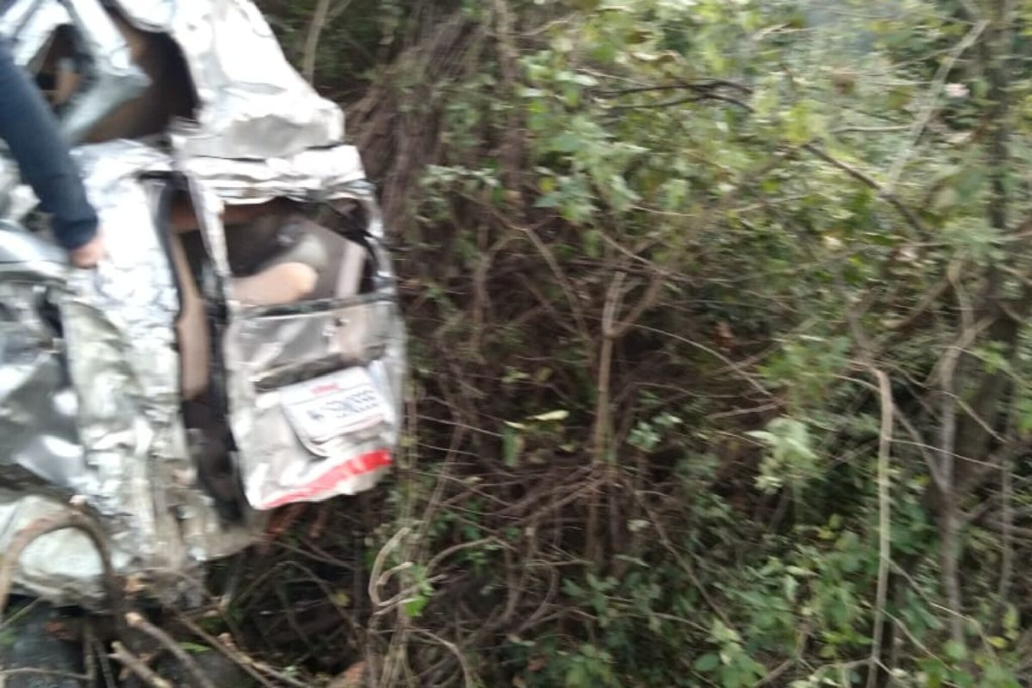 दर्शनावरून परतणारी कार सप्तश्रृंगी घाटात उलटली, 6 जणांचा मृत्यू, नावे समोर