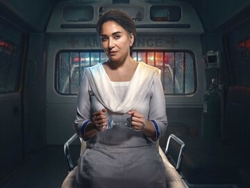 OTT वर माधुरी दीक्षितची जादू; Mrs Deshpande रिलीज होताच ठरली नंबर वन