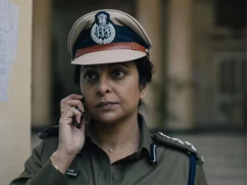  शेफाली शाह (Shefali Shah) : दमदार अभिनय असूनही शेफाली शाहला रुपेरी पडदा गाजवता आला नाही. पण ओटीटी विश्वाने मात्र तिचं नशीब बदललं. 'दिल्ली क्राइम' या 2019 मध्ये नेटफ्लिक्सवर रिलीज झालेल्या सीरिजमध्ये शेफाली शाह महत्त्वाच्या भूमिकेत होती. तिच्या डीसीपी वर्तिका चुतुर्वेदी या भूमिकेचं सर्वत्र कौतुक झाhलं. 'दिल्ली क्राइम'सह ओटीटीवरील थ्री ऑफ अस (Three of Us), डार्लिंग्ज (Darlings), पुंच बिट (Puncch Beat) या महत्त्वाच्या ओटीटीवरील प्रोजेक्टचा शेफाली शाह भाग आहे.