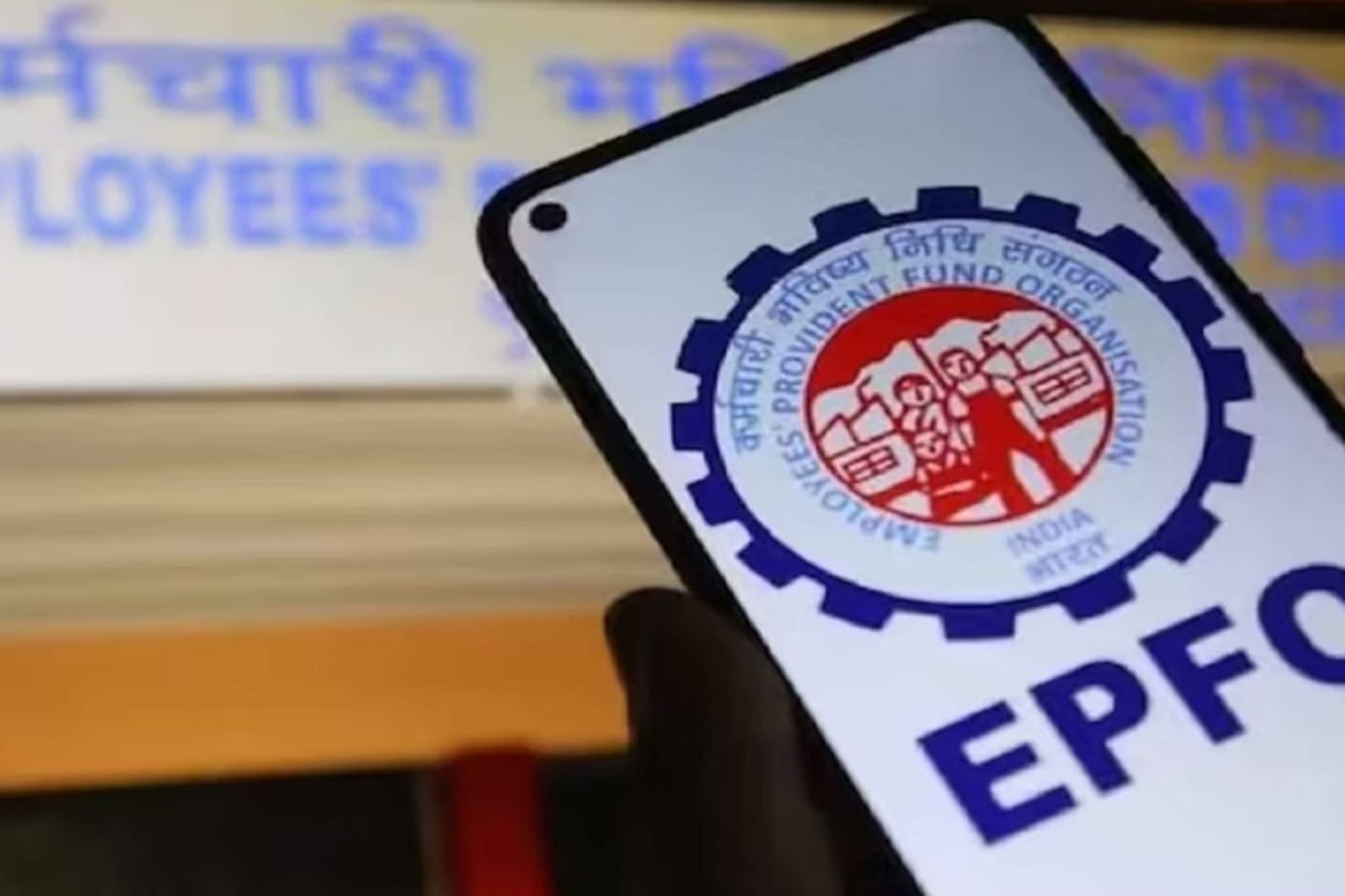 नोकरी सोडल्यावर PF च्या पैशांचं काय होतं? व्याज कधीपर्यंत मिळतं, पाहा नियम नोकरी सोडल्यावर PF च्या पैशांचं काय होतं? व्याज कधीपर्यंत मिळतं, पाहा नियम