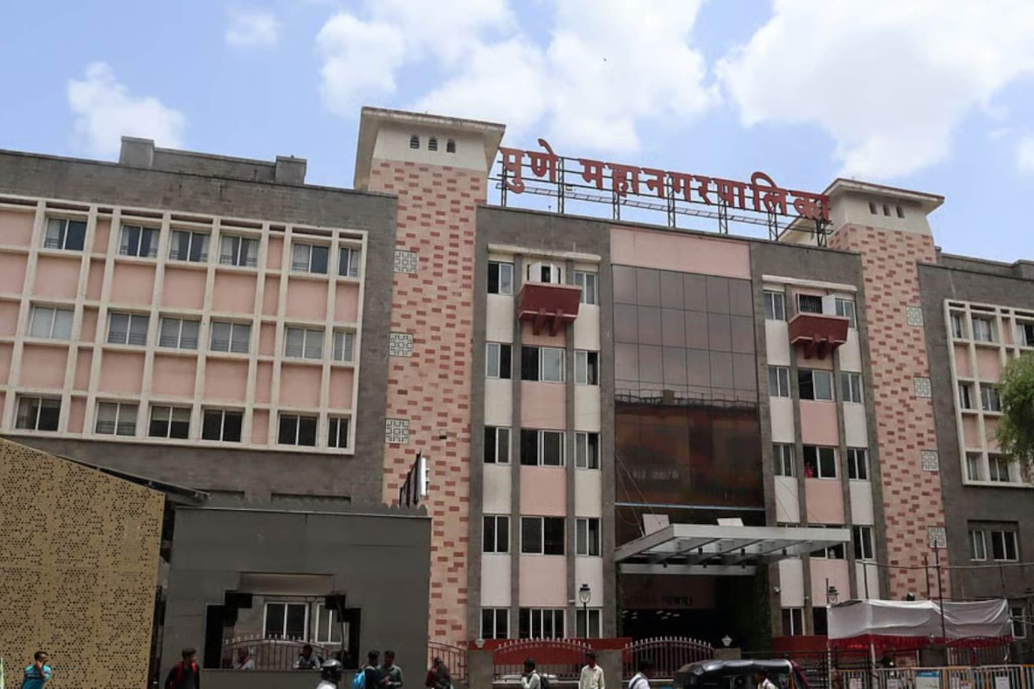 पुण्यात भाजपचं ठरलं, महापालिका निवडणुकांची धुरा 'या' नेत्याच्या खांद्यावर पुण्यात भाजपचं ठरलं, महापालिका निवडणुकांची धुरा 'या' नेत्याच्या खांद्यावर