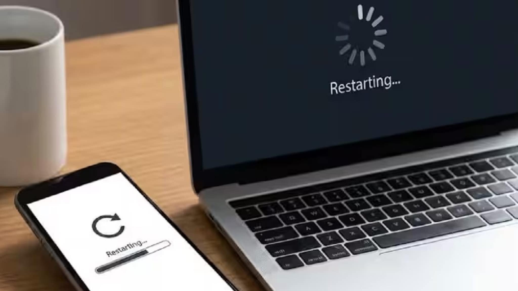 फोन-लॅपटॉप रिस्टार्ट करणं का गरजेचं? खरं कारण ऐकून तुम्हीही व्हाल चकीत 