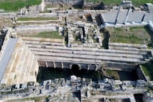 Temple : या मंदिरात जो गेला तो परत आलाच नाही; म्हणतात, 'नरकाचं द्वार', रहस्य काय?