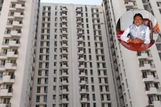 सोसायटीचं मॅटर झालं अन् ज्याच्याकडे सांभाळायला दिली त्यानेच 8,00,00,000 चं कांड