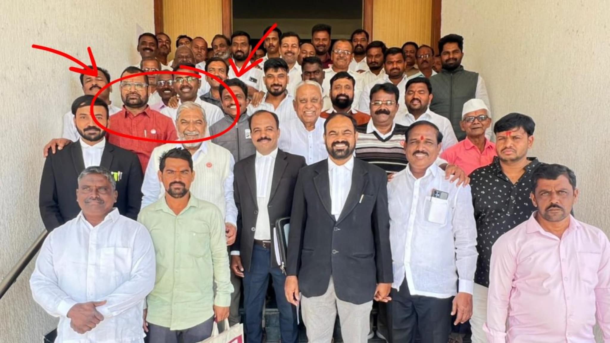 राजू शेट्टी-सदाभाऊ खोत एकाच फ्रेममध्ये, १३ वर्षांच्या केसमधून निर्दोष मुक्तता