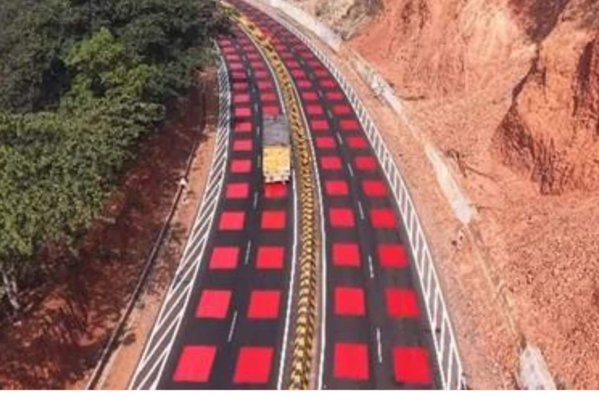 भारतातील पहिला Red Road, संपूर्ण रस्ता लाल लाल; पण का, याचा अर्थ काय, आहे कुठे? भारतातील पहिला Red Road, संपूर्ण रस्ता लाल लाल; पण का, याचा अर्थ काय, आहे कुठे?