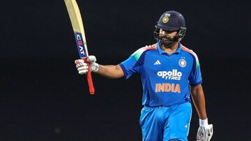 रोहितने 30 ओव्हरमध्ये मॅच संपवली,वादळी खेळी करत मुंबईला मिळवून दिला विजय