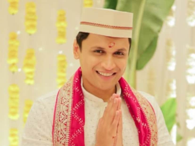  रुमानीचा होणारा पती आणि संदीप खरे यांचा होणारा जावई हा लोकप्रिय अभिनेता स्तवन शिंदे आहे. स्तवनने अनेक मालिका आणि चित्रपटांत आपल्या अभिनयाची छाप पडली आहे.